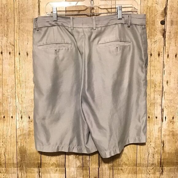 Greg Norman Gray Pleated Shorts 34 - Picture 3 of 6